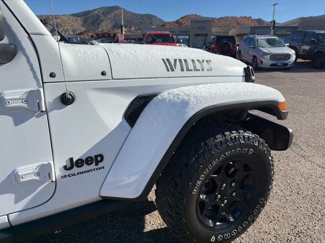 Used 2023 Jeep Gladiator Willys image 13