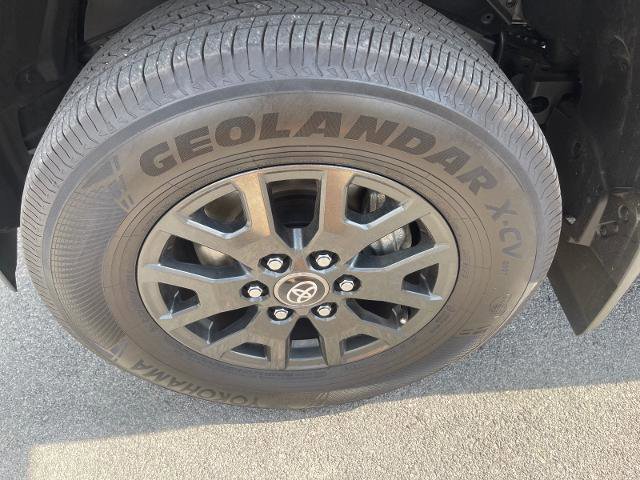 Used 2025 Toyota 4Runner SR5 RWD image 5