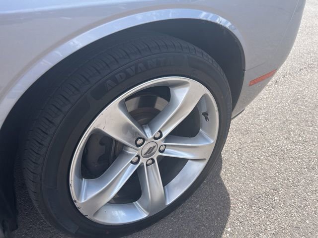 Used 2017 Dodge Challenger R/T image 12