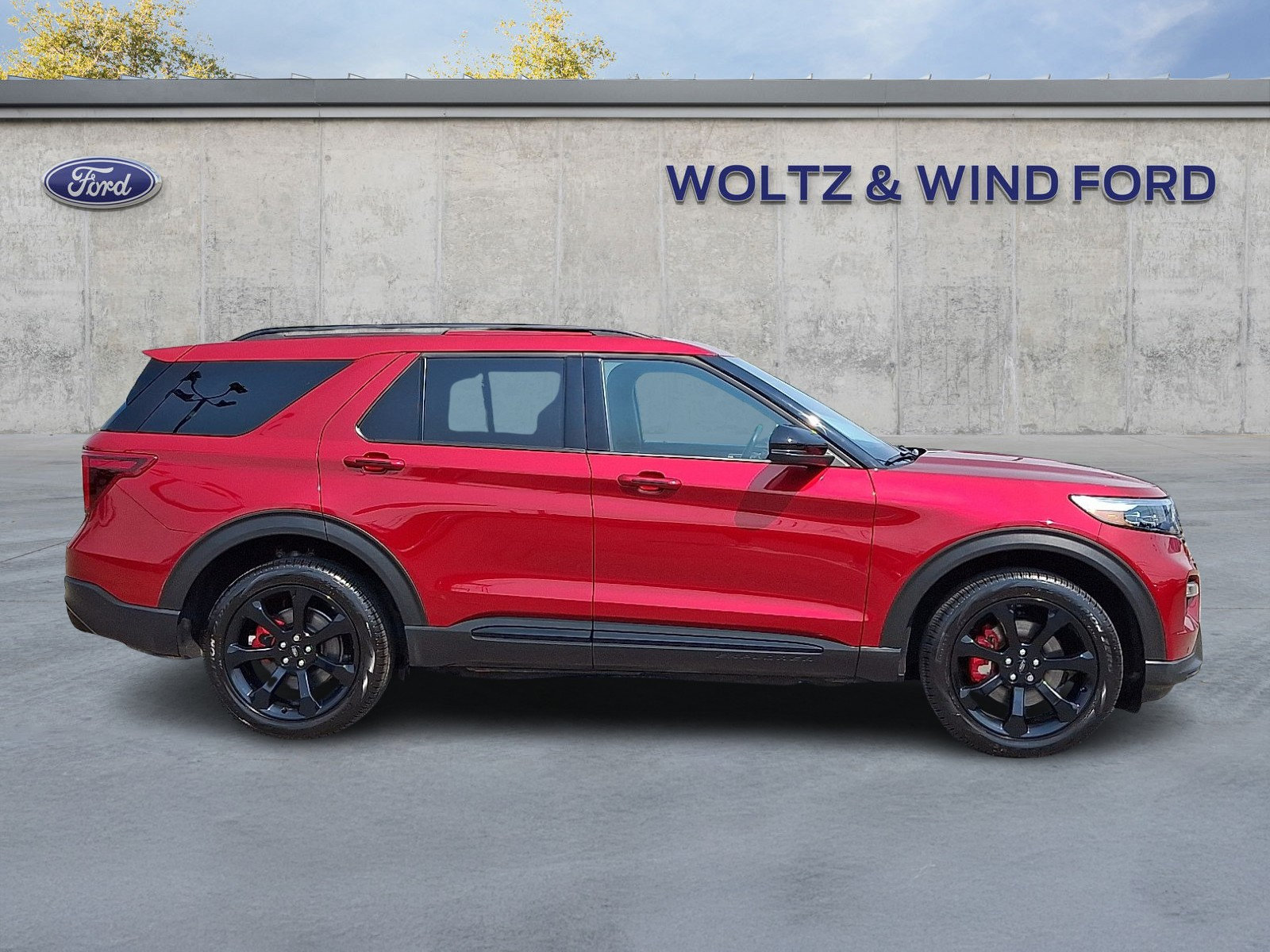 Certified 2024 Ford Explorer ST w/ Equipment Group 401A AWD/4WD image 7