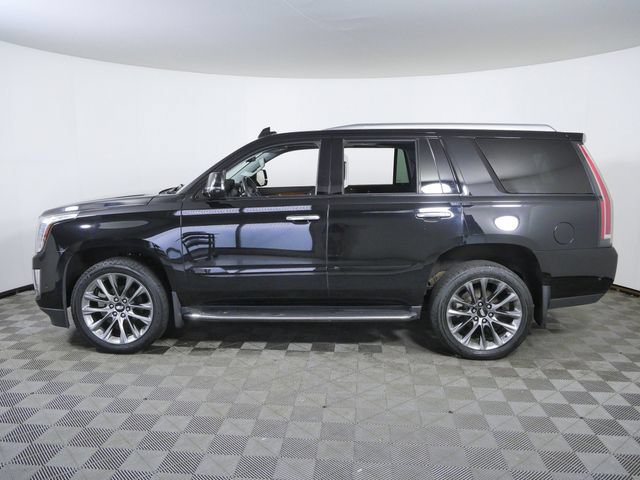 Used 2020 Cadillac Escalade Luxury w/ Escalade Sport Edition AWD/4WD image 6