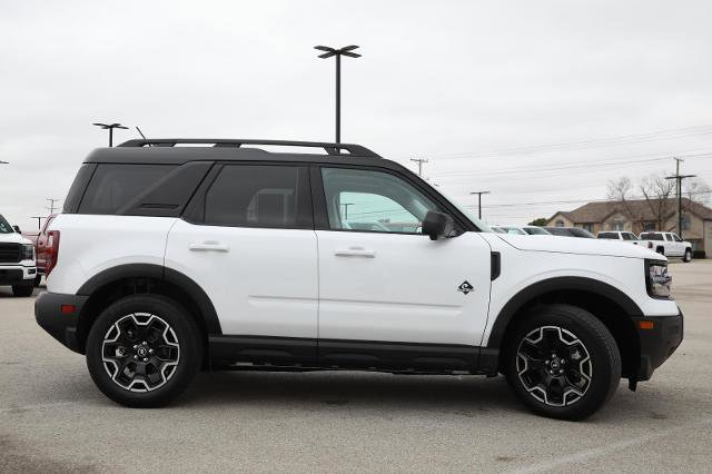 Certified 2025 Ford Bronco Sport Outer Banks w/ Outer Banks Tech Package+ AWD/4WD image 2
