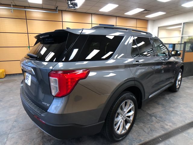 Certified 2024 Ford Explorer XLT w/ Equipment Group 202A AWD/4WD image 7