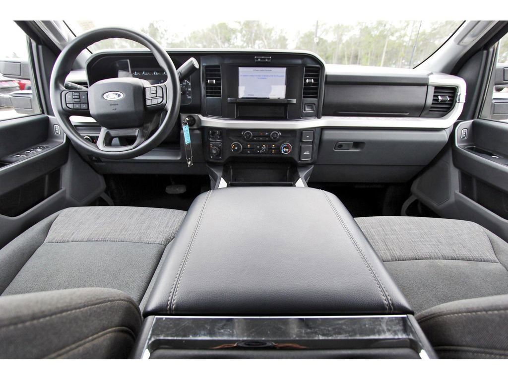 Certified 2025 Ford F250 XLT w/ FX4 Off-Road Package AWD/4WD image 10