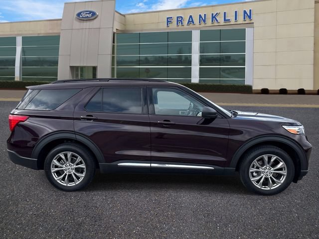 Certified 2022 Ford Explorer XLT w/ Equipment Group 202A RWD image 8