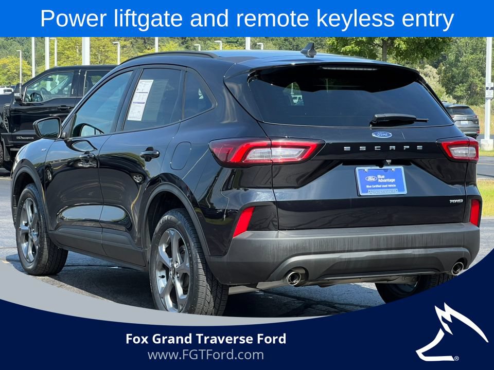 Certified 2025 Ford Escape ST-Line Select AWD/4WD image 38
