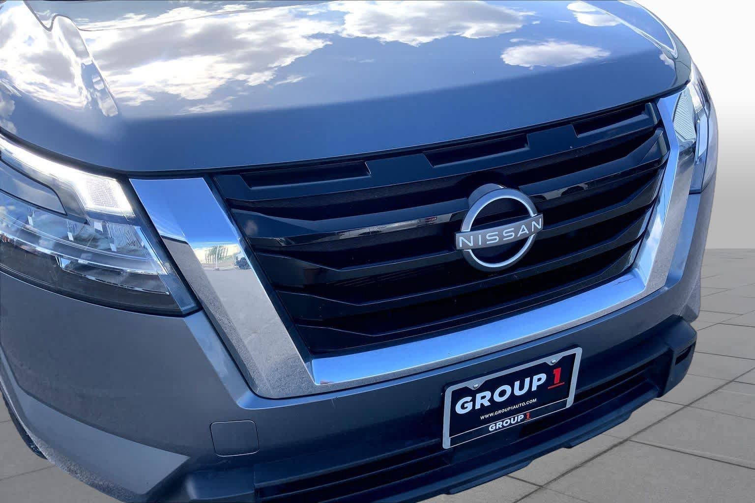 Used 2022 Nissan Pathfinder S FWD image 30