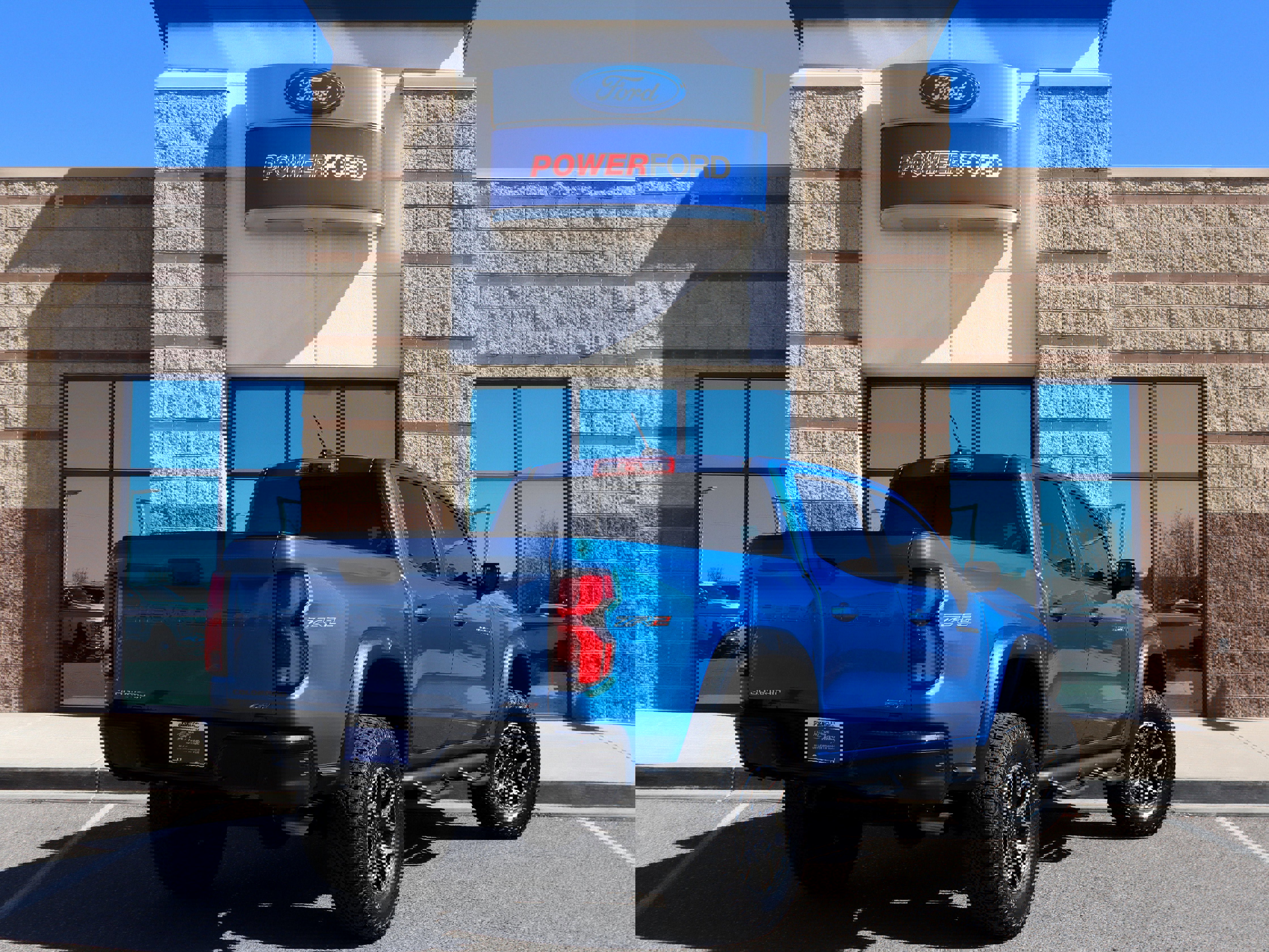 Used 2023 Chevrolet Colorado ZR2 w/ ZR2 Convenience Package III image 5