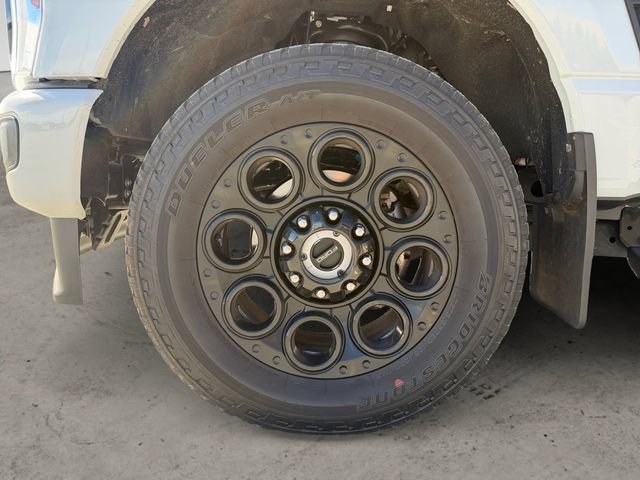 Certified 2025 Ford F350 Lariat w/ Black Appearance Package AWD/4WD image 9