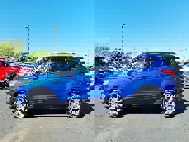 Certified 2019 Ford Escape Titanium image 3