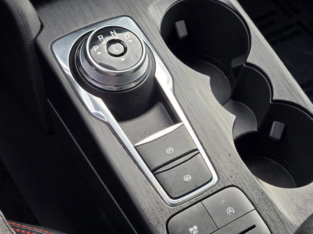 Certified 2025 Ford Escape ST-Line image 26