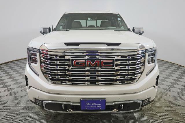 Used 2023 GMC Sierra 1500 Denali w/ Denali Reserve Package AWD/4WD image 4