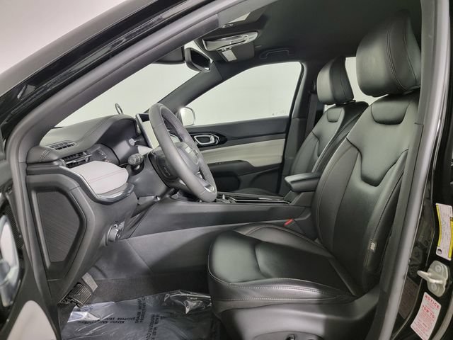 Used 2024 Jeep Compass Limited AWD/4WD image 13