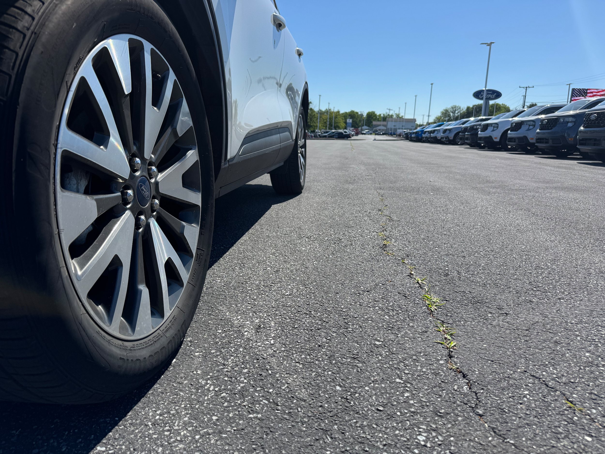 Certified 2020 Ford Escape Titanium AWD/4WD image 21