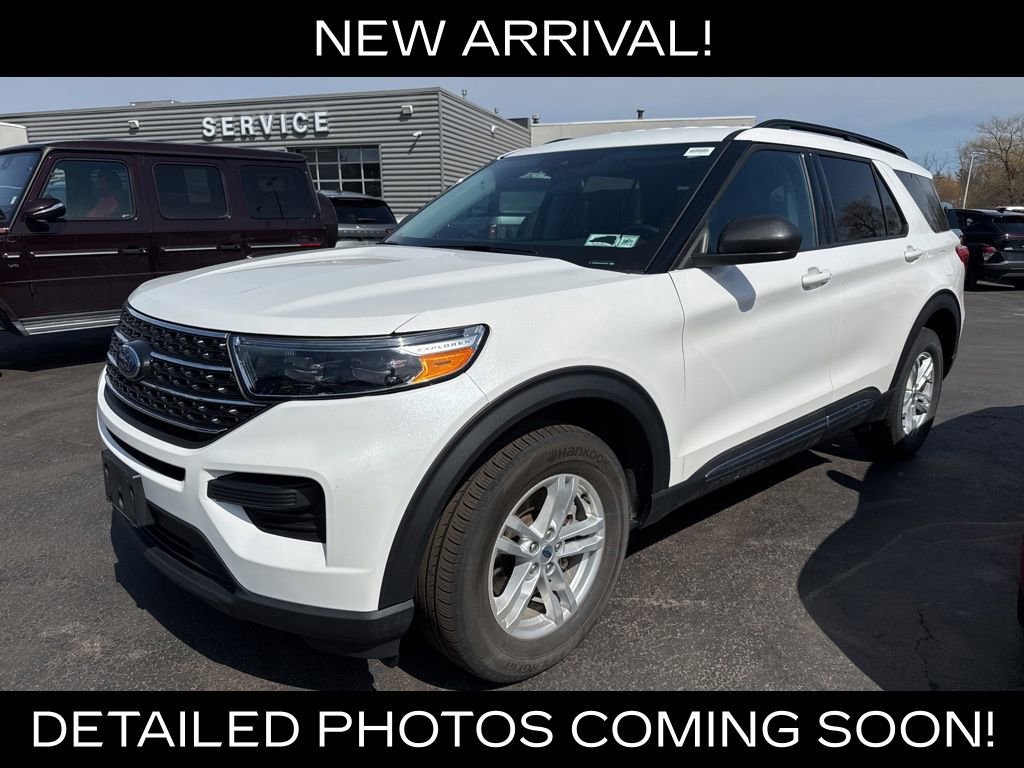 Certified 2023 Ford Explorer XLT image 2