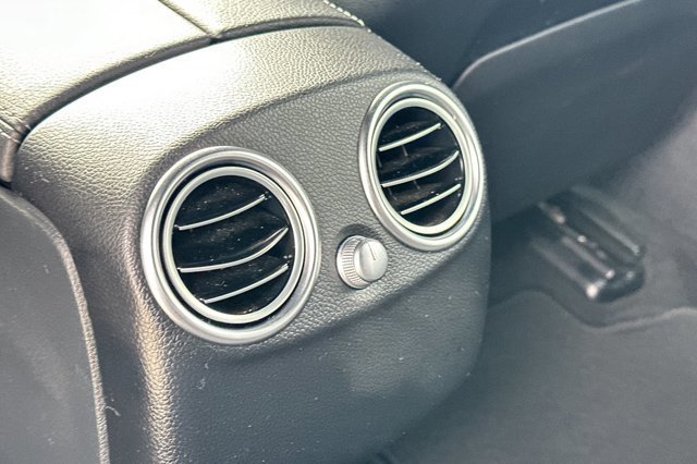 Used 2019 Mercedes-Benz GLC 300 image 14