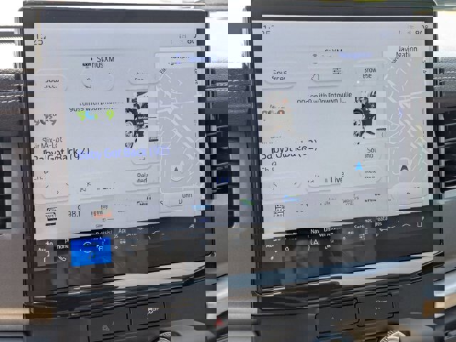 Certified 2023 Ford Expedition XLT image 24