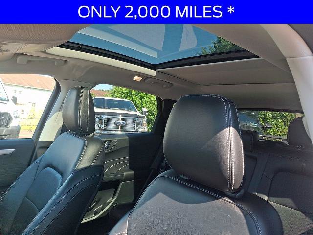 Certified 2022 Ford Escape SEL AWD/4WD image 14