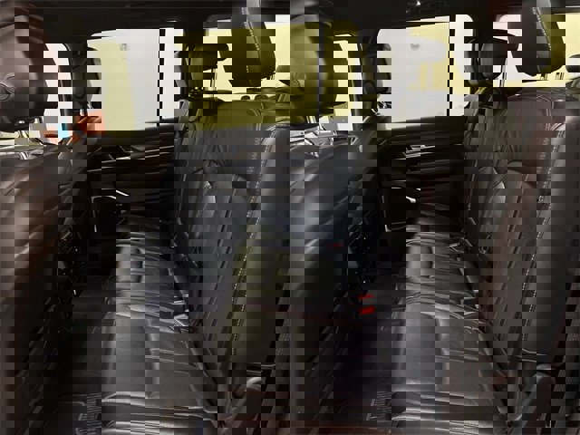 Used 2023 Jeep Wagoneer Series III w/ Preferred Equipment Group image 6