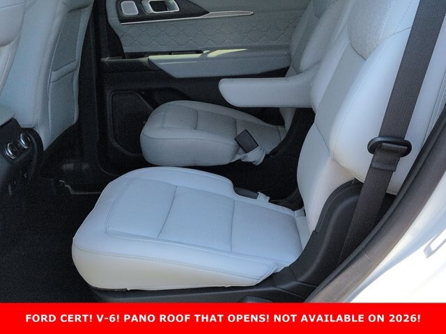 Certified 2025 Ford Explorer Platinum w/ Ultimate Package AWD/4WD image 24