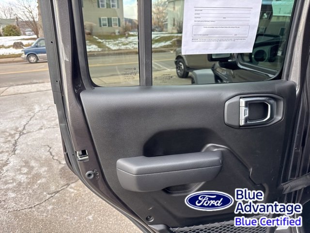 Used 2024 Jeep Wrangler Willys image 37