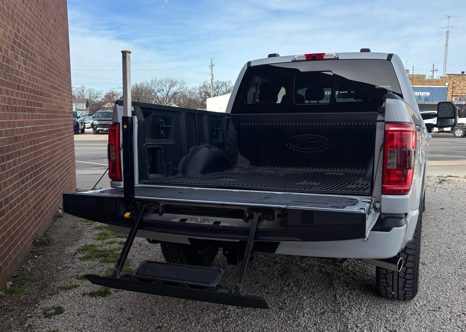 Certified 2022 Ford F150 XLT w/ Equipment Group 302A High image 10