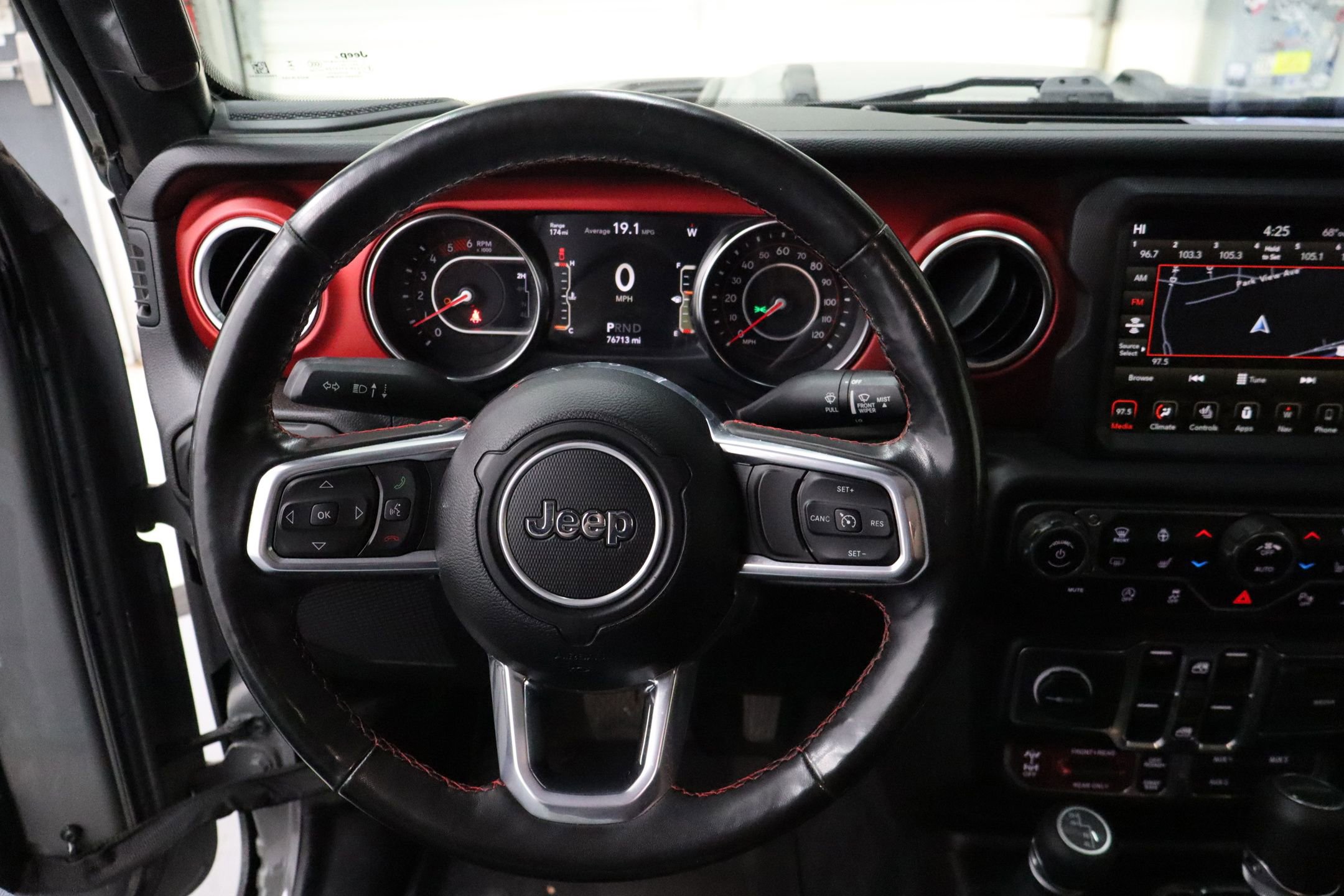 Used 2021 Jeep Gladiator Rubicon image 17