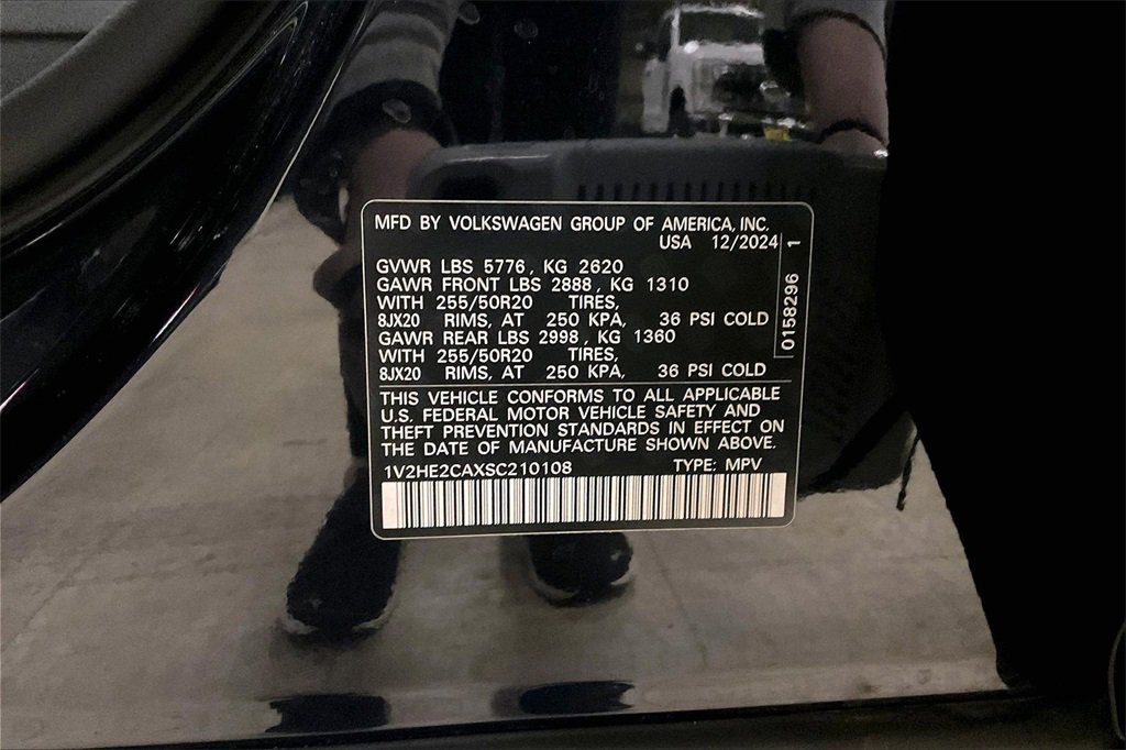 Used 2025 Volkswagen Atlas Cross Sport SE image 29