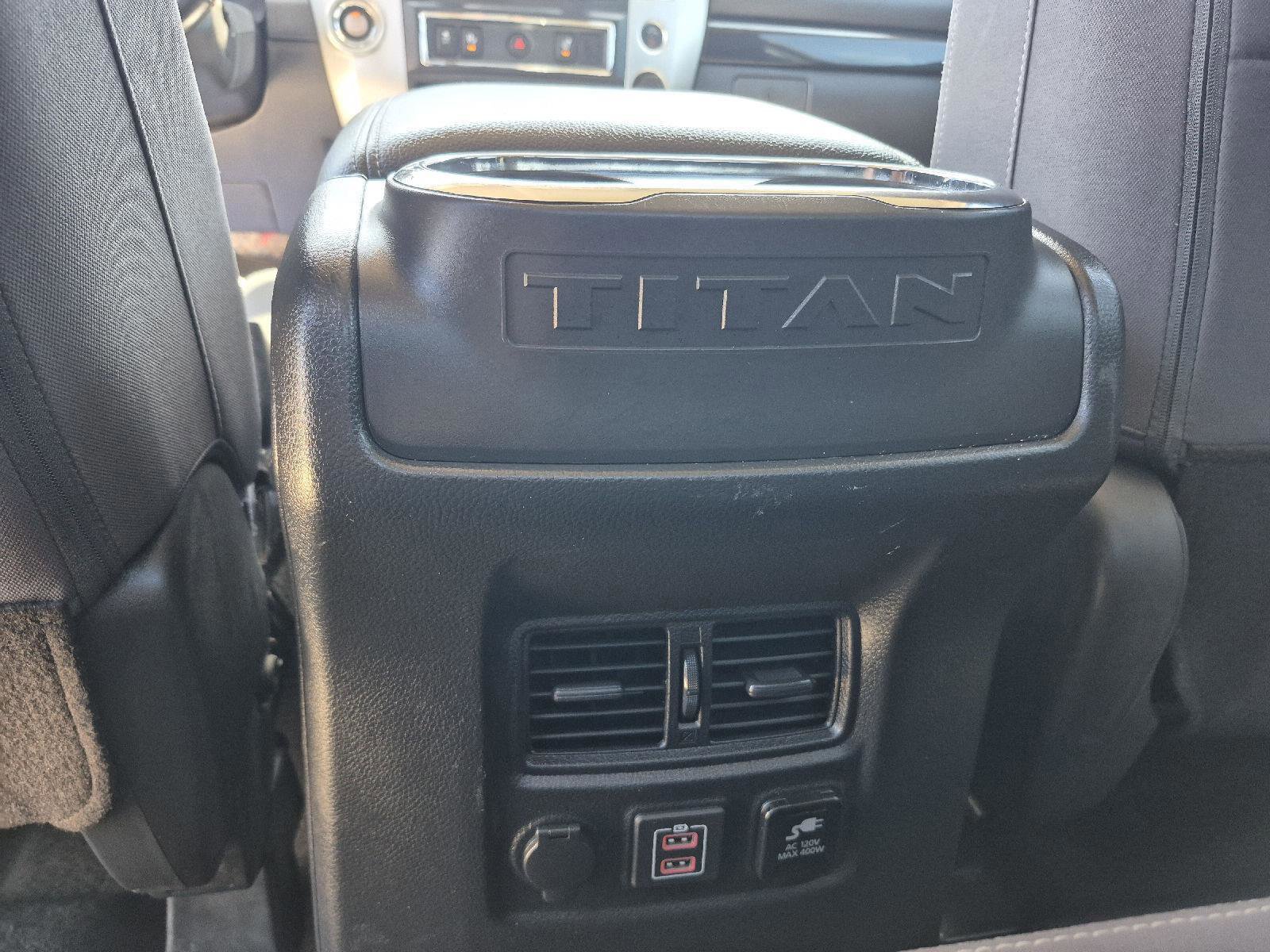 Used 2020 Nissan Titan SV w/ SV Convenience Package image 17