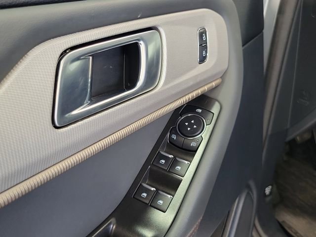 Certified 2025 Ford Explorer Active w/ Active Comfort Package AWD/4WD image 7