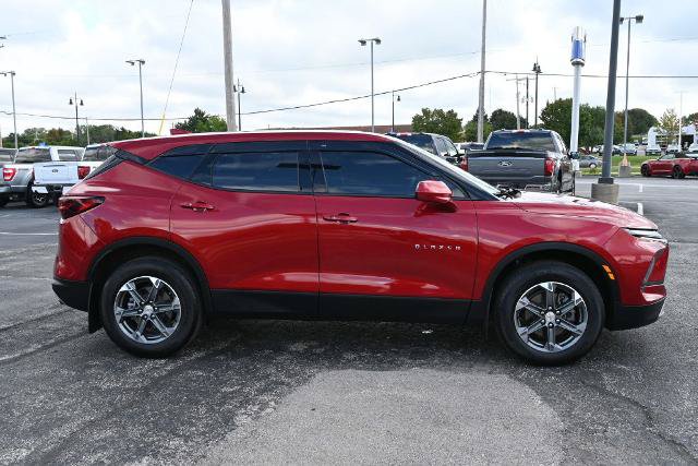 Used 2024 Chevrolet Blazer LT w/ Driver Confidence Package AWD/4WD image 8