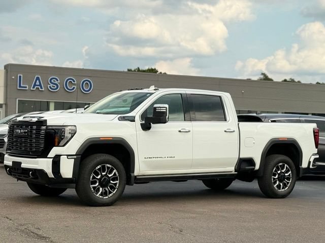 Used 2025 GMC Sierra 3500 Denali Ultimate w/ LPO, GMC Protection Package AWD/4WD image 1