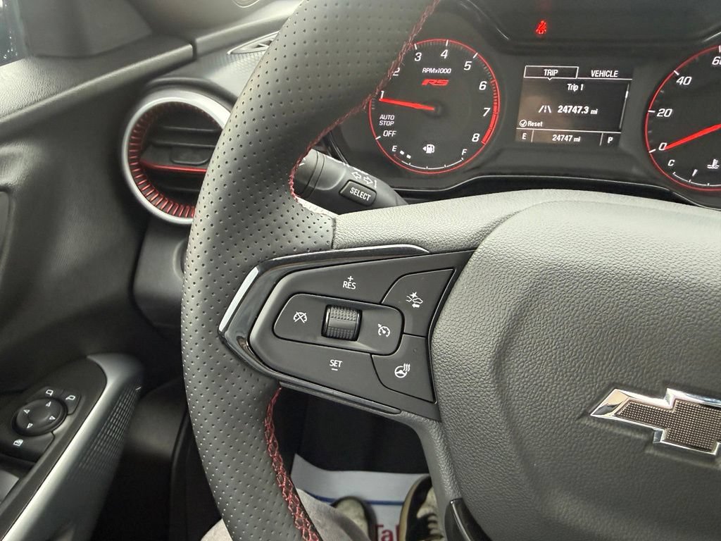 Used 2024 Chevrolet Trax RS FWD image 21