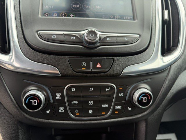 Used 2023 Chevrolet Equinox LT AWD/4WD image 22