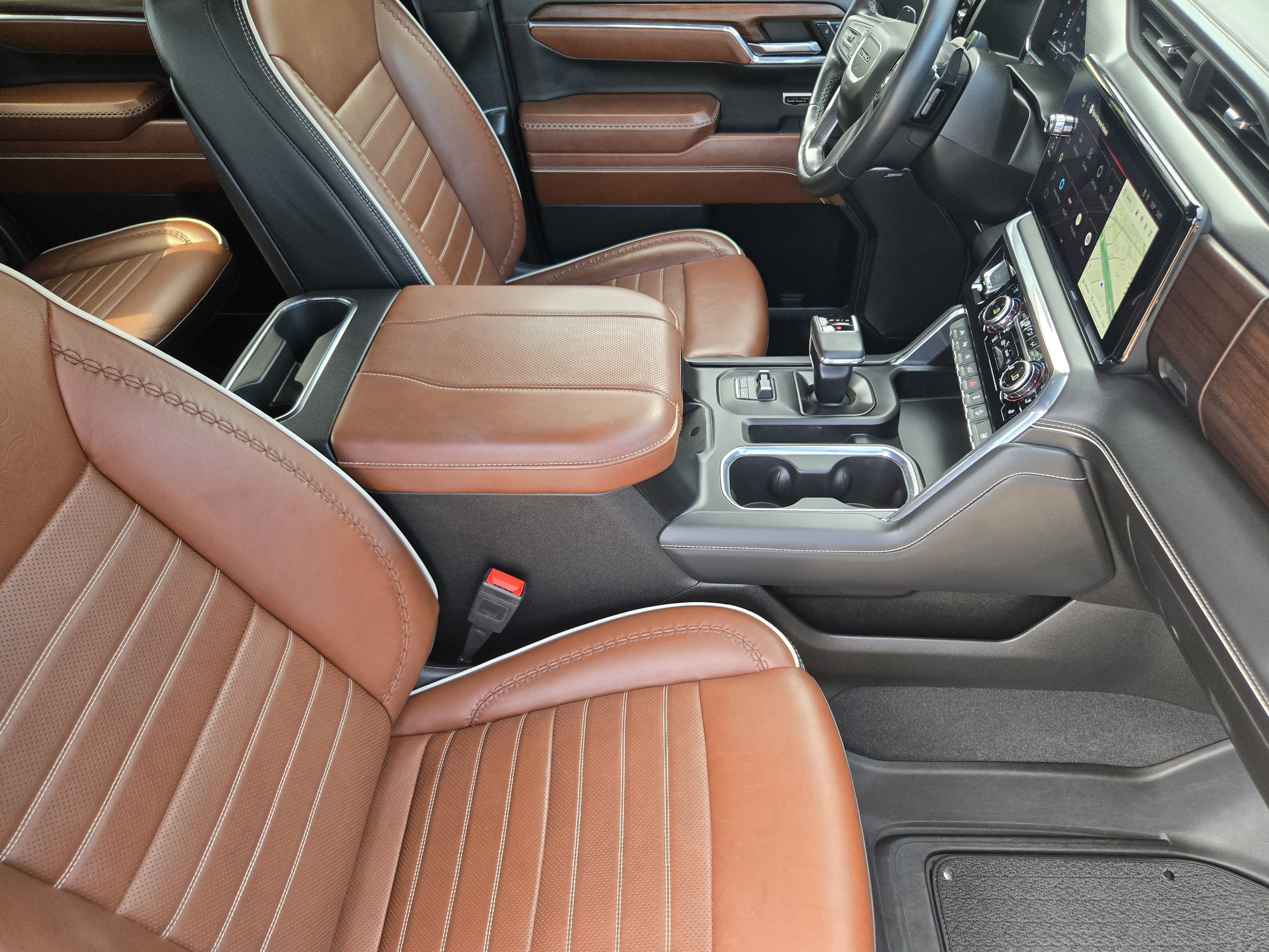 Used 2024 GMC Sierra 1500 Denali Ultimate AWD/4WD image 10