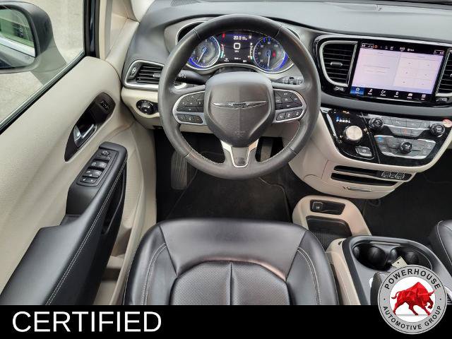 Used 2023 Chrysler Pacifica Touring-L FWD image 21