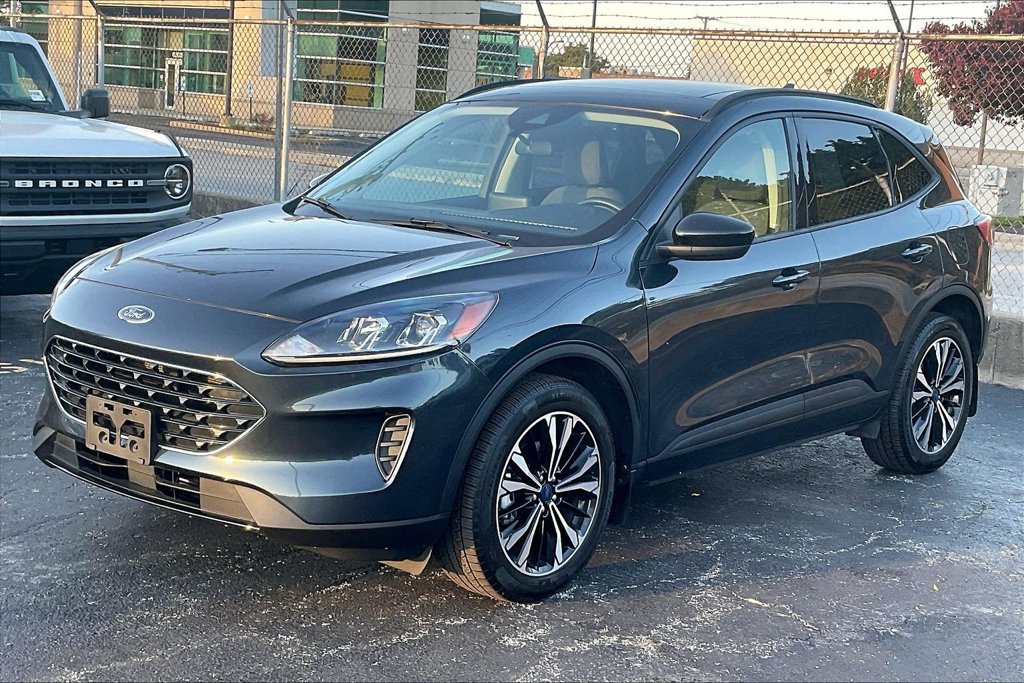 Certified 2022 Ford Escape SE w/ SE Sport Appearance Package AWD/4WD image 11