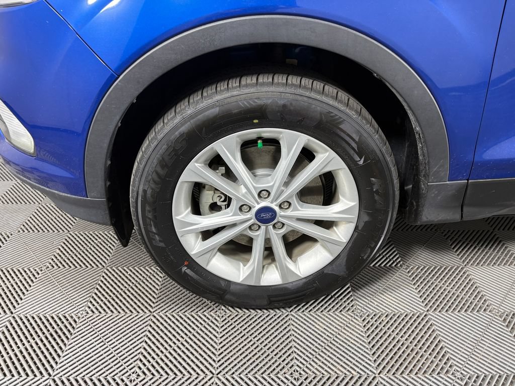 Certified 2018 Ford Escape SE AWD/4WD image 11