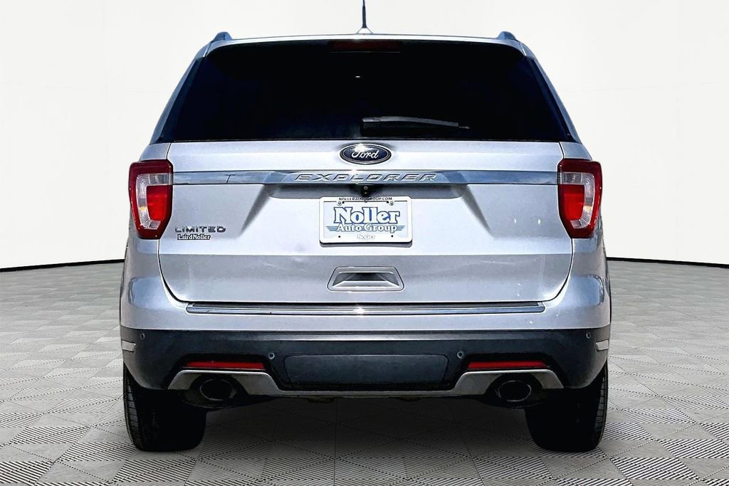 Certified 2019 Ford Explorer Limited w/ Class III Trailer Tow Package image 3