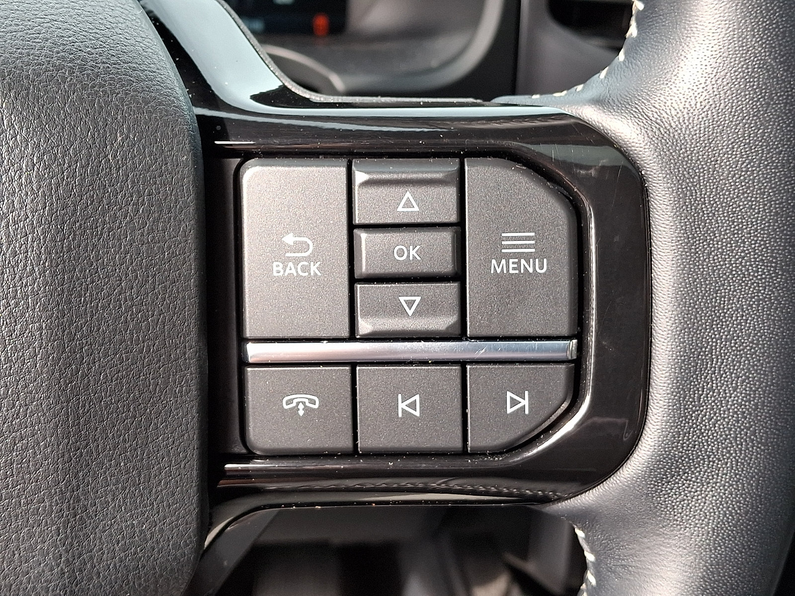 Certified 2022 Ford F150 Lightning Platinum AWD/4WD image 23