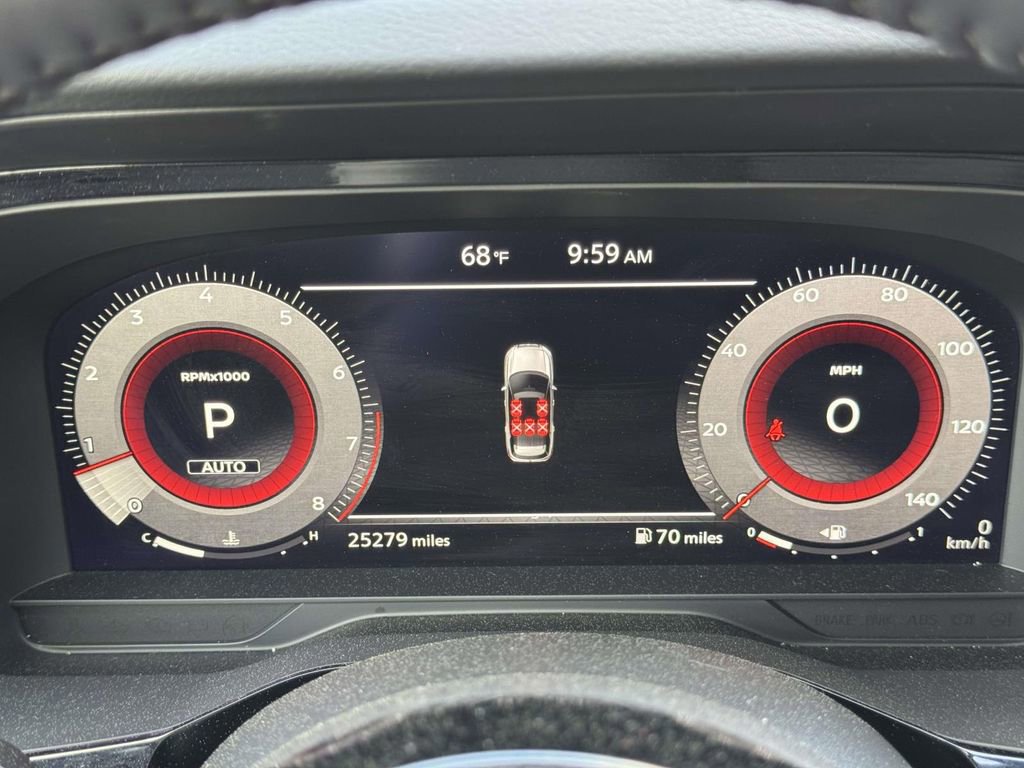 Used 2023 Nissan Pathfinder Platinum image 18