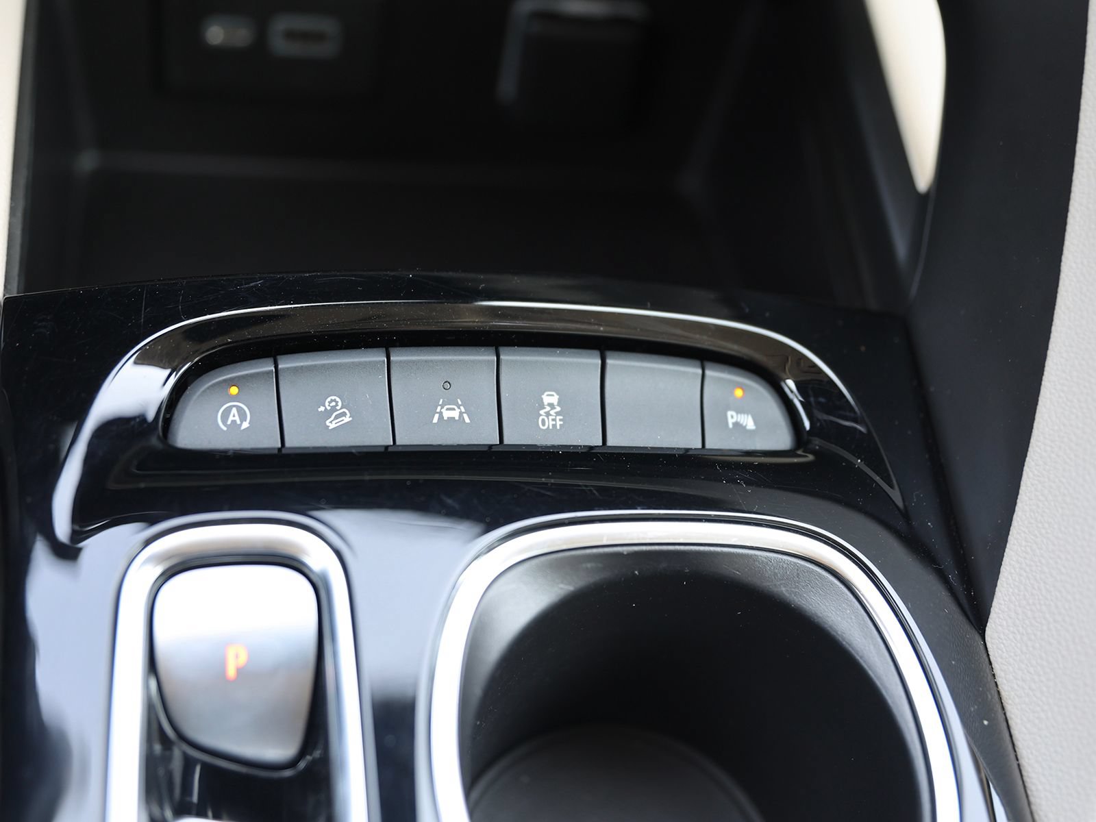 Used 2022 Buick Envision Preferred AWD/4WD image 29