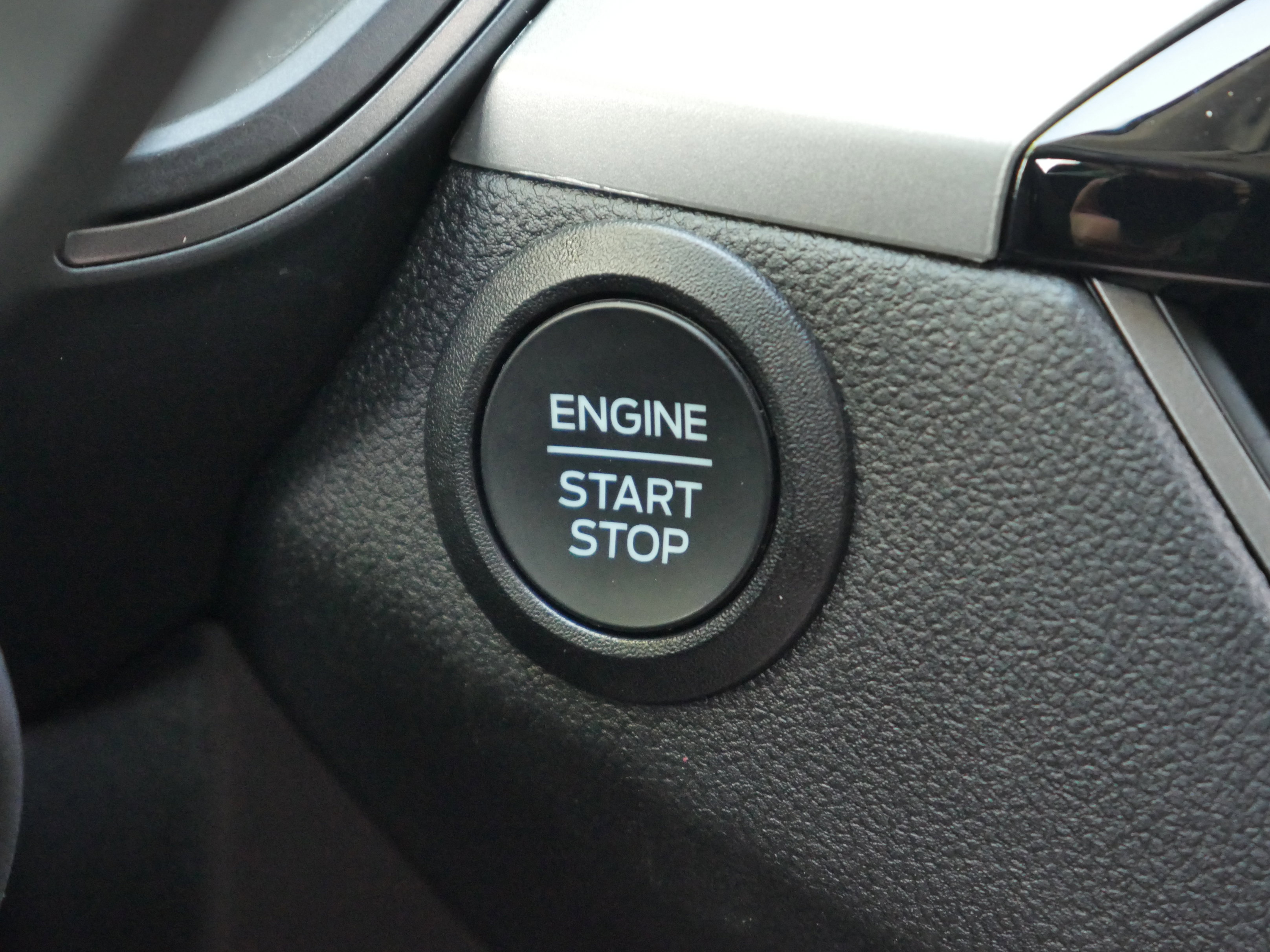 Certified 2024 Ford Escape Active AWD/4WD image 8