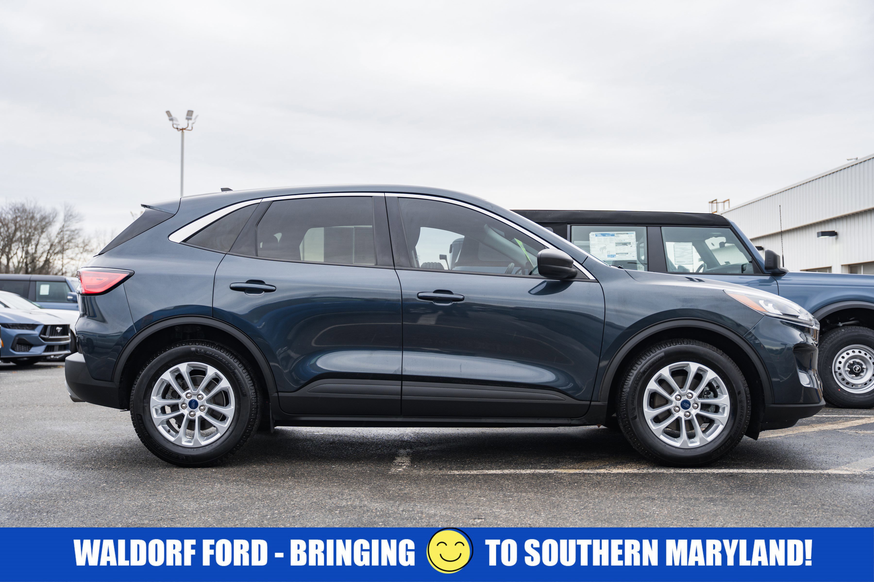 Certified 2022 Ford Escape SE w/ Convenience Package image 2