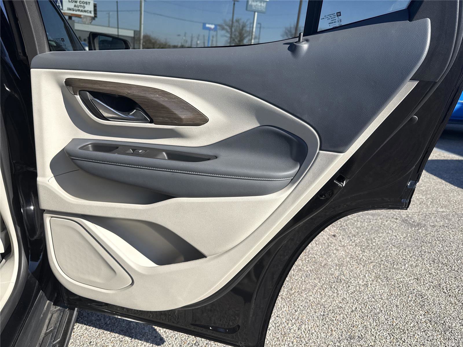 Used 2022 GMC Terrain Denali w/ Black Diamond Edition image 24