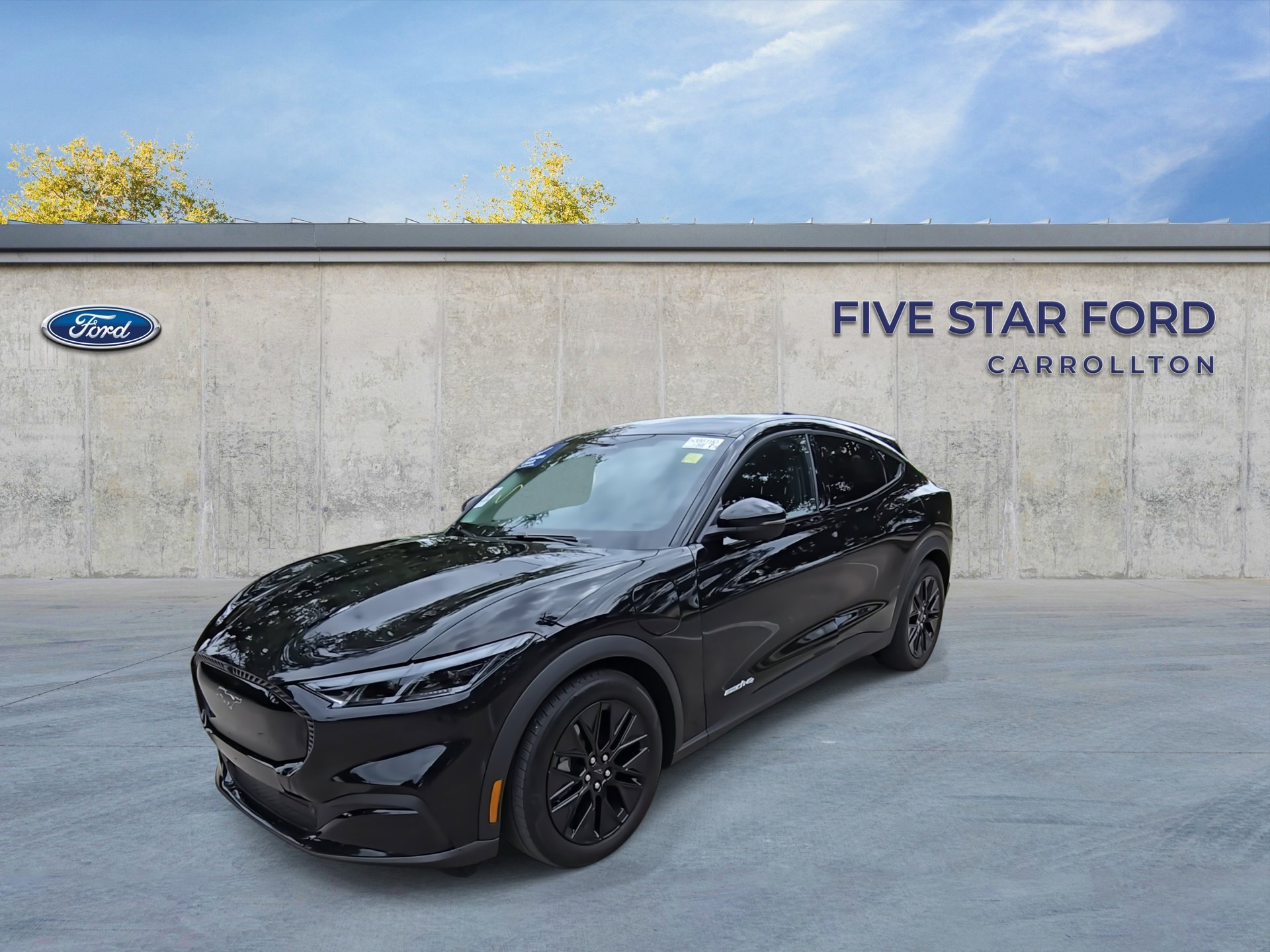 Certified 2025 Ford Mustang Mach-E Select AWD/4WD image 4