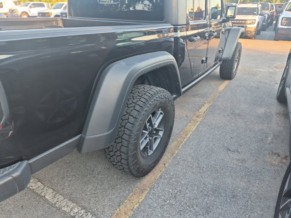 Used 2026 Jeep Gladiator Mojave AWD/4WD image 22
