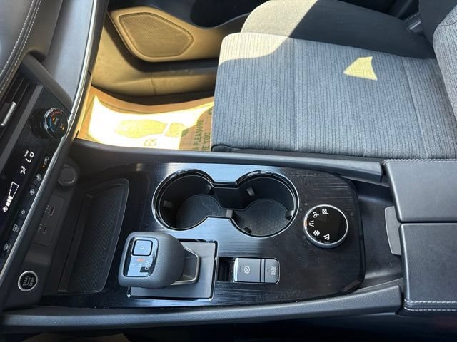 Used 2023 Nissan Rogue SV AWD/4WD image 24