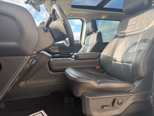 Certified 2025 Ford Expedition Max Platinum image 14