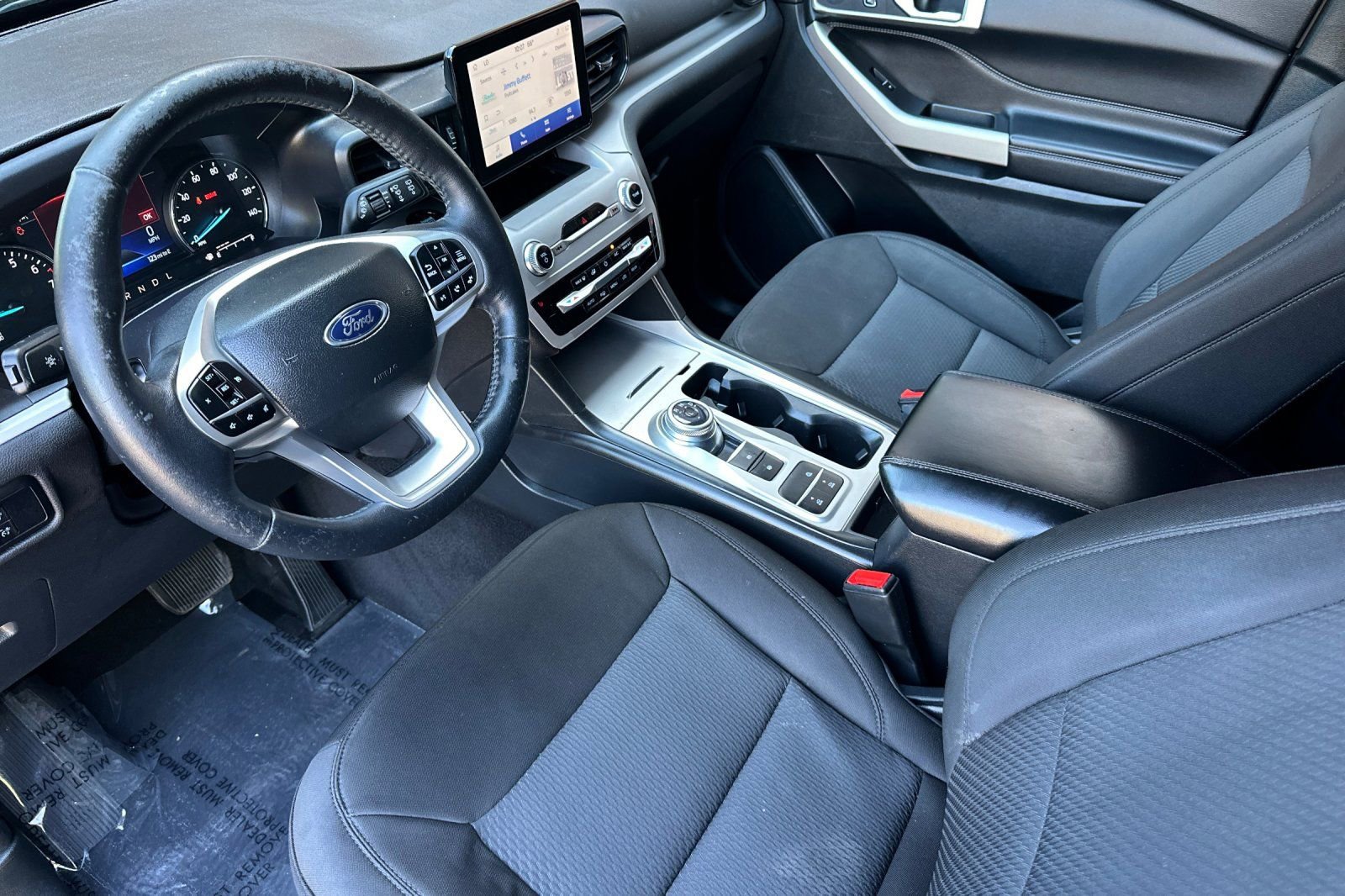 Certified 2023 Ford Explorer XLT RWD image 10